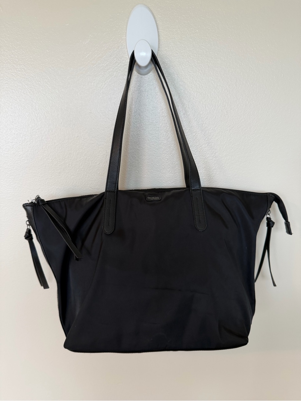 BOTKIER New York Bond Womens Black Nylon Tote Bag Top Zip